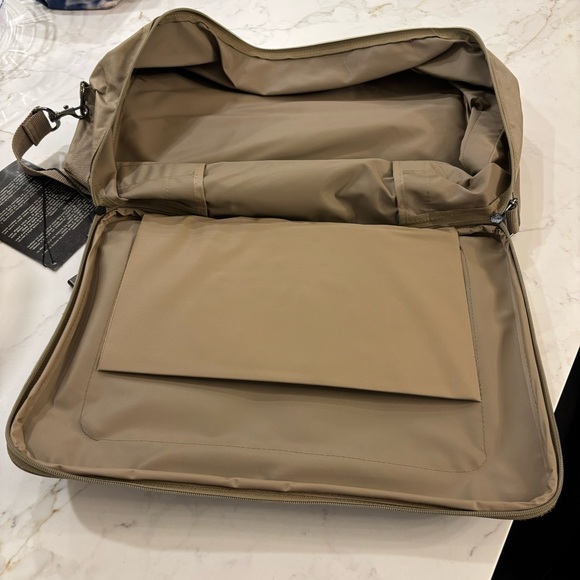 BNWT Pierre Cardin carry on bag. Shoulder bag. Tan/brown/beige - Picture 9 of 11